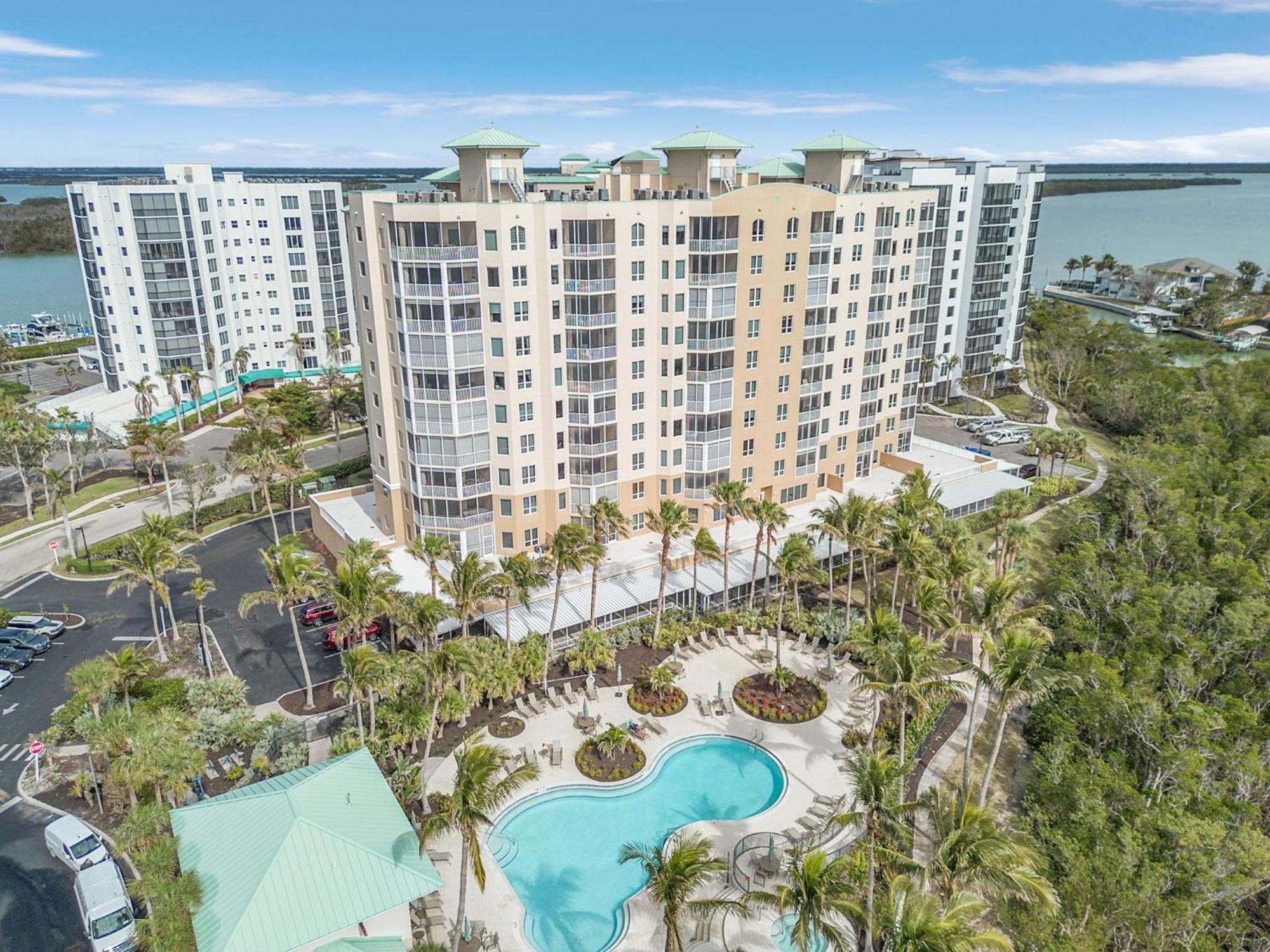 Waterfront Condo W/ Bay Views, Pool & Tennis Court Fort Myers Beach Exterior photo